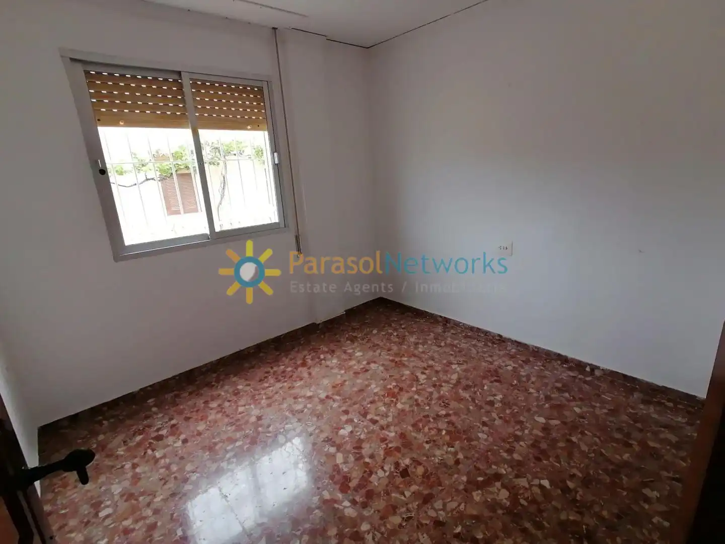 Apartamento de alquiler en Oliva con Terraza y Horno
