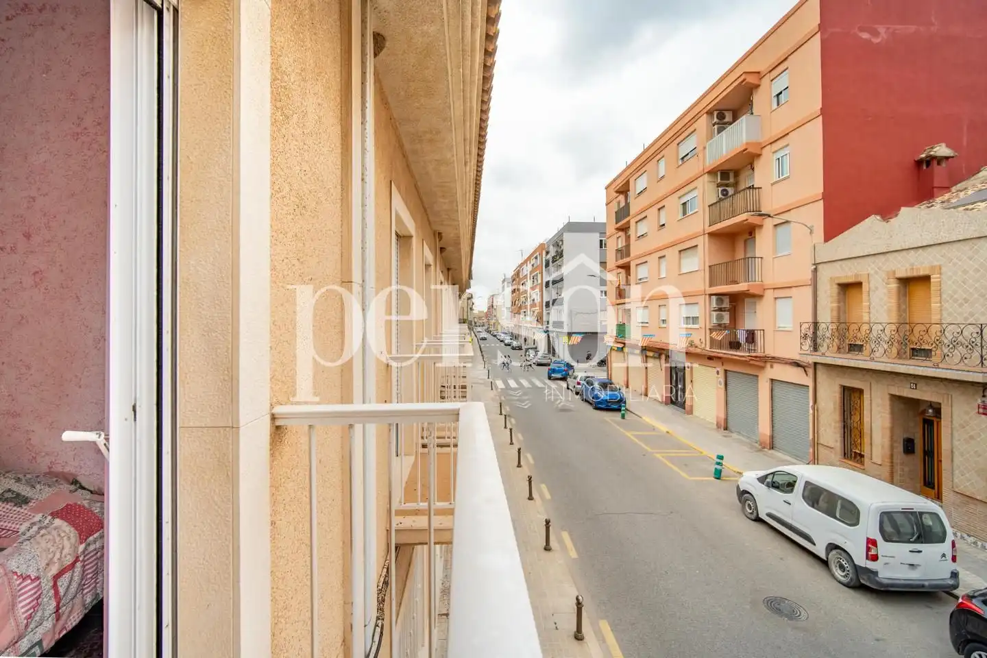 Vista exterior de Casa o xalet en venda en Valencia amb Aire condicionat, Terrassa i Traster