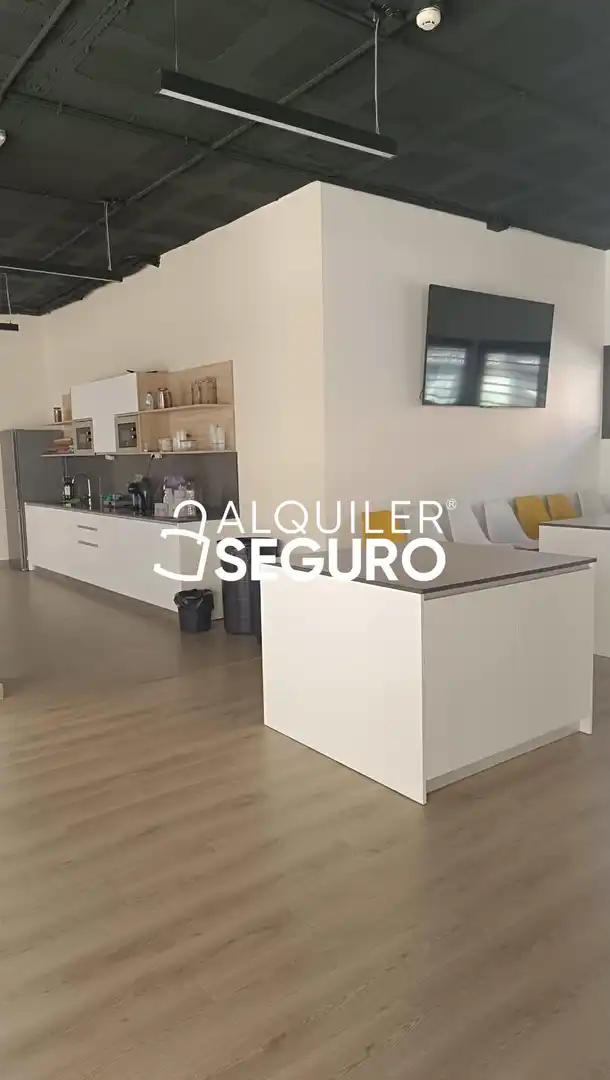 Piso de alquiler en Sevilla con Aire acondicionado, Trastero y Piscina