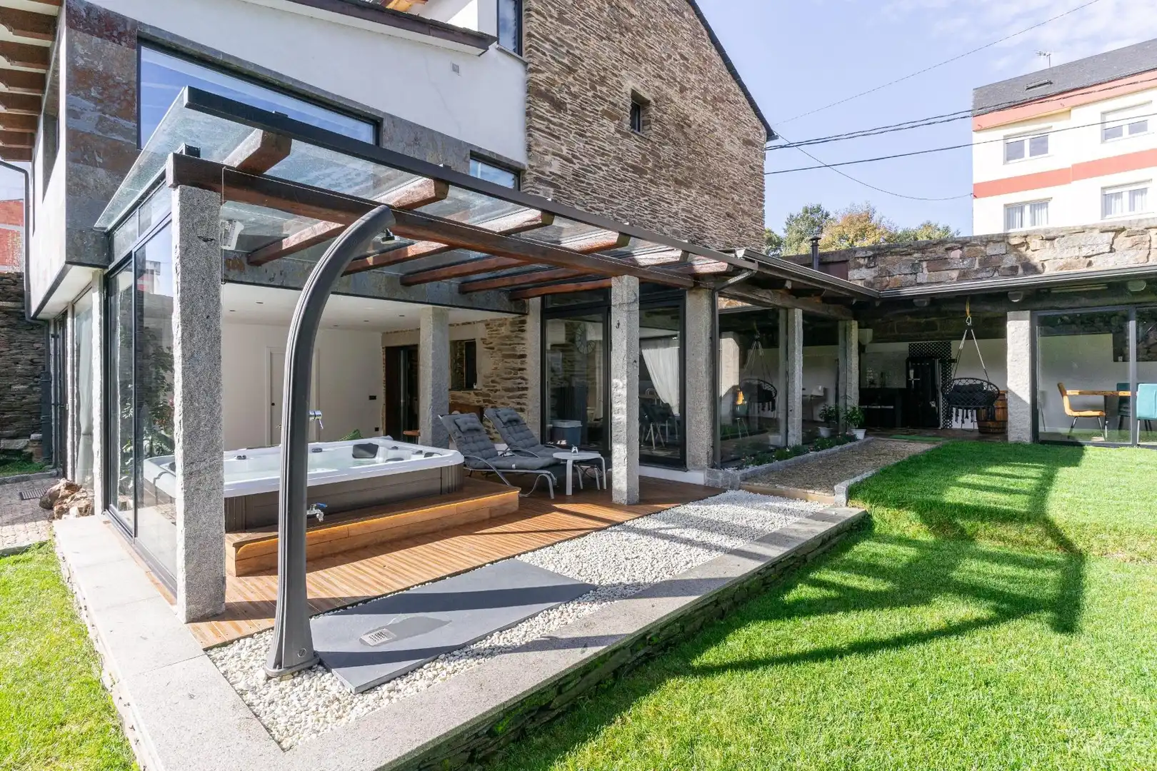 Terraza de Casa o chalet en venta en Lugo con Calefacción, Jardín privado y Jacuzzi