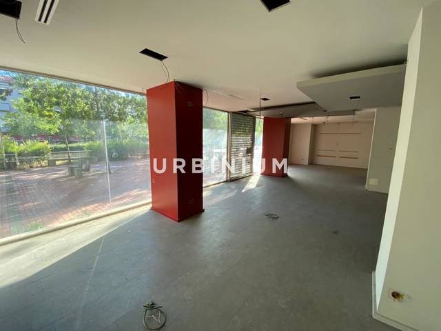 Local comercial en Alquiler en Eixample Sud – Migdia