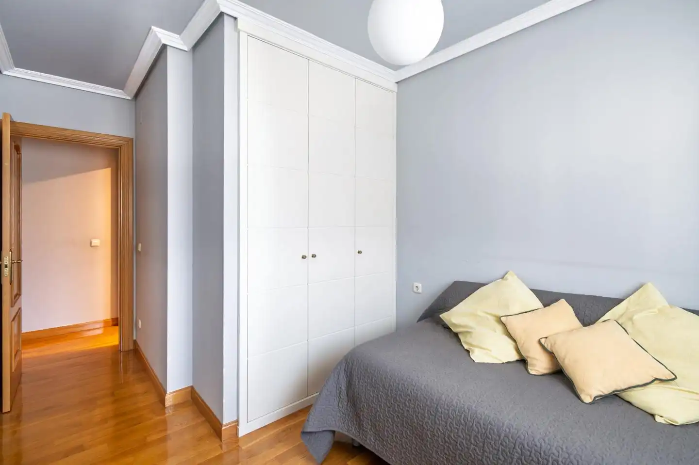 Flat for sale in Felisa Munárriz, Milagrosa