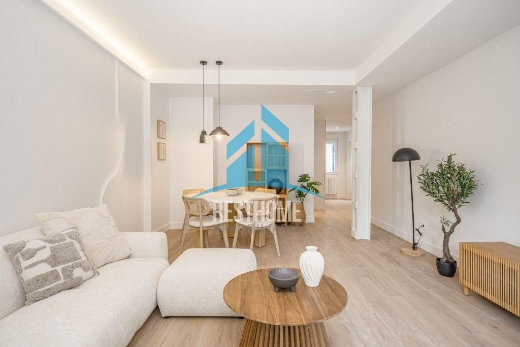 Sala d'estar de Apartament en venda en  Valencia Capital amb Aire condicionat, Calefacció i Balcó