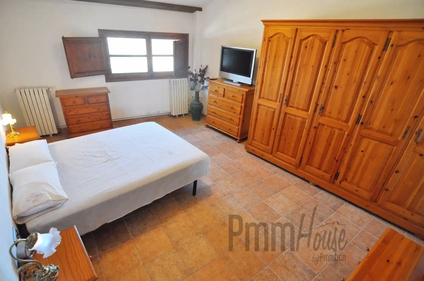 Habitación de Finca rústica en venta en Calonge de Segarra con Terraza, Trastero y Piscina