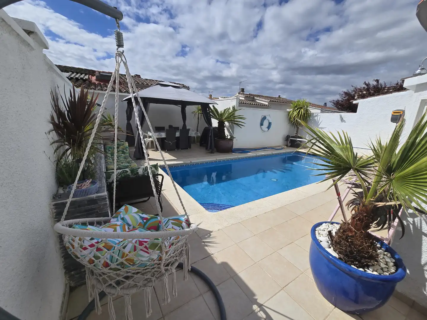 Piscina de Casa adosada en venda en Empuriabrava amb Aire condicionat, Piscina i Moblat