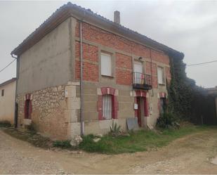 Vista exterior de Casa o xalet en venda en Tórtoles de Esgueva