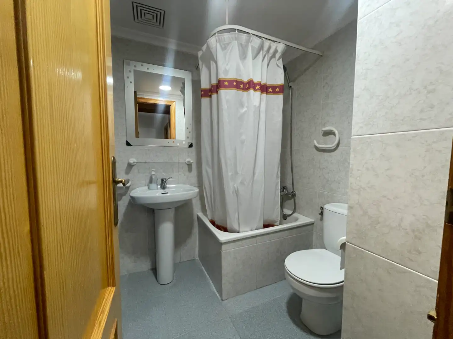 Baño de Piso en venta en Ontinyent con Aire acondicionado, Calefacción y Trastero