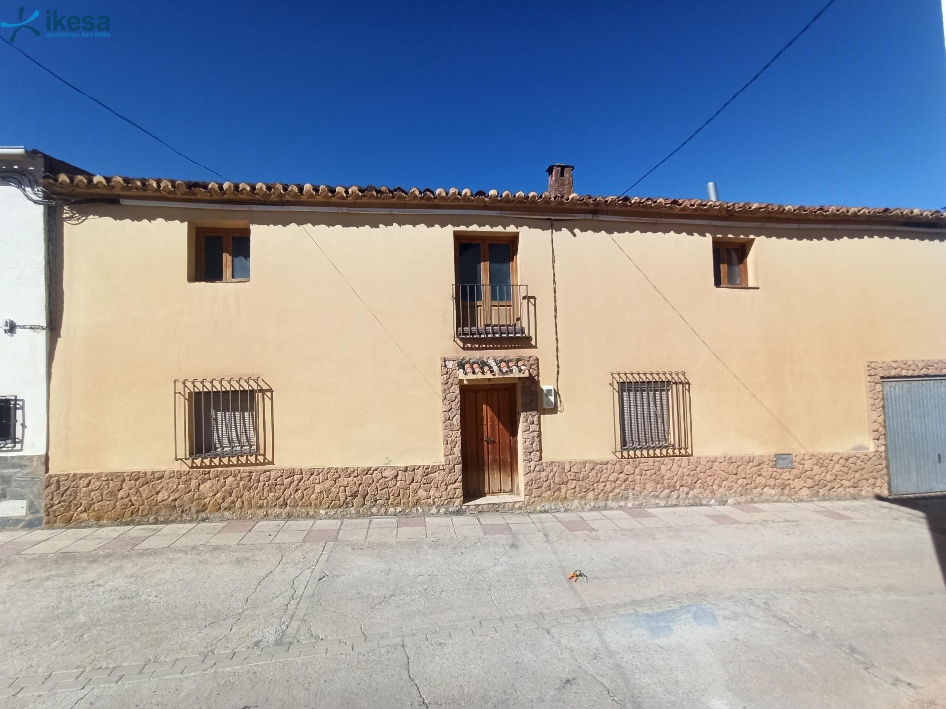 Exterior view of House or chalet for sale in La Calahorra  with Balcony
