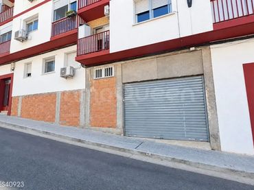 Local comercial en venda a Miralbueno