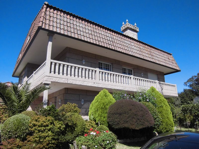 Vista exterior de Finca rústica en venda en Nigrán amb Calefacció, Jardí privat i Terrassa