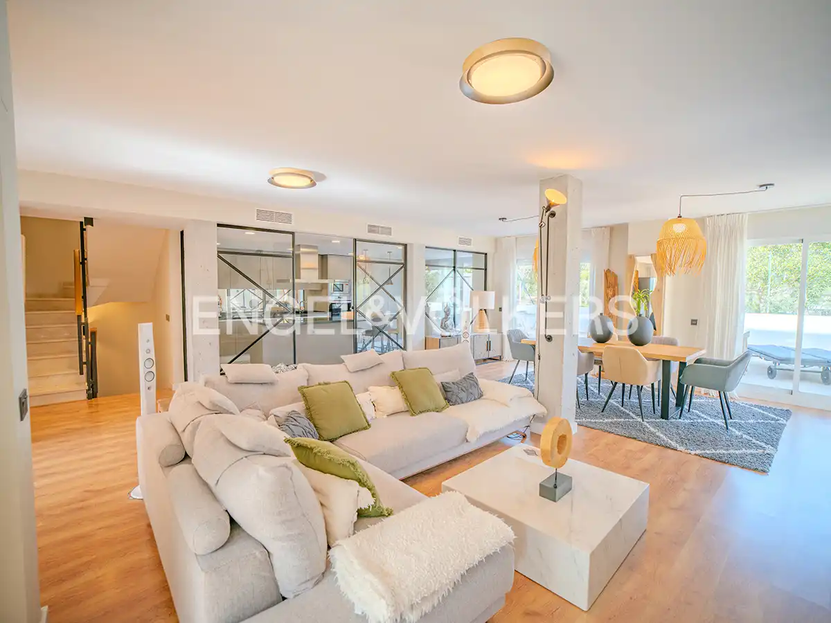 Casa pareada con piscina en venta en Calle Conrado Albadalejo 43, imagen 10