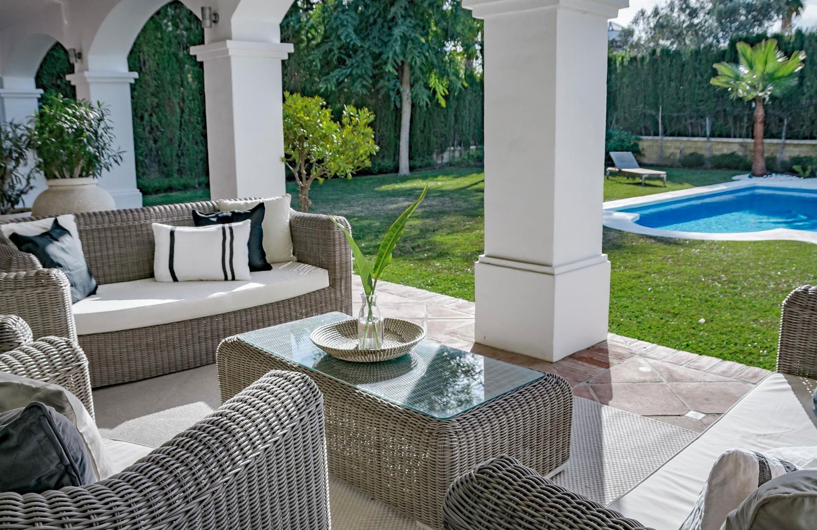 Terrace of House or chalet for sale in Marbella  with Air Conditioner, Private garden and Storage room