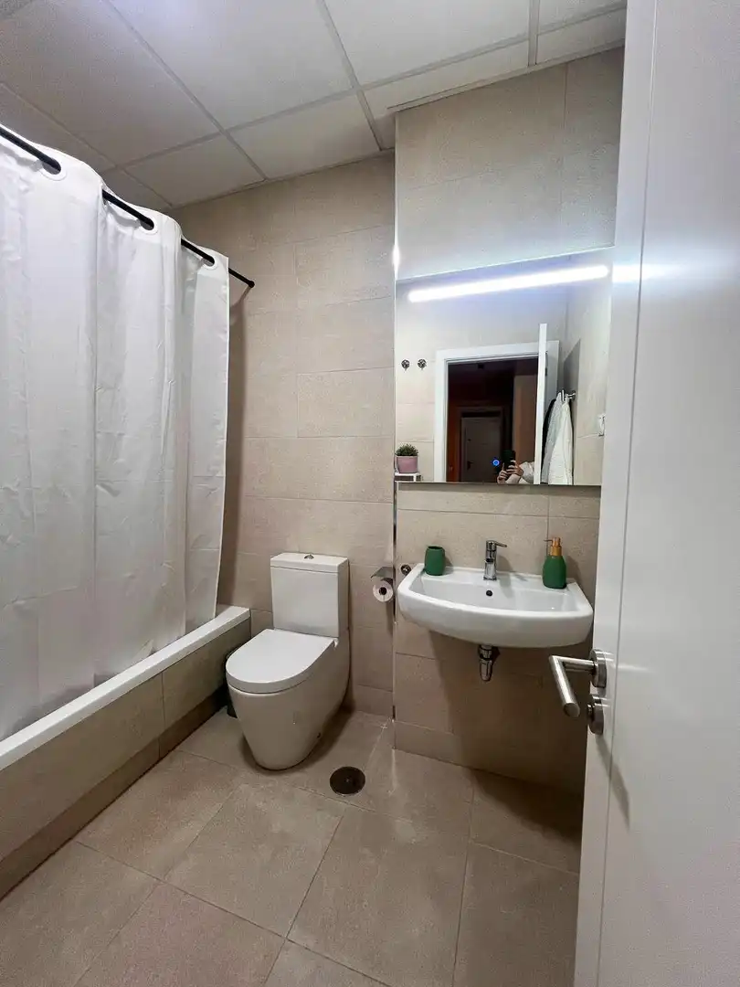Bathroom of Flat for sale in Torremolinos  with Air Conditioner, Private garden and Terrace