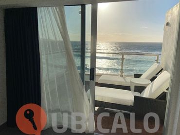 Casa aparellada amb balcó de lloguer a Avenida Marítima 2