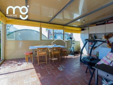 Àtic amb balcó en venda a Carrer de Nàpols