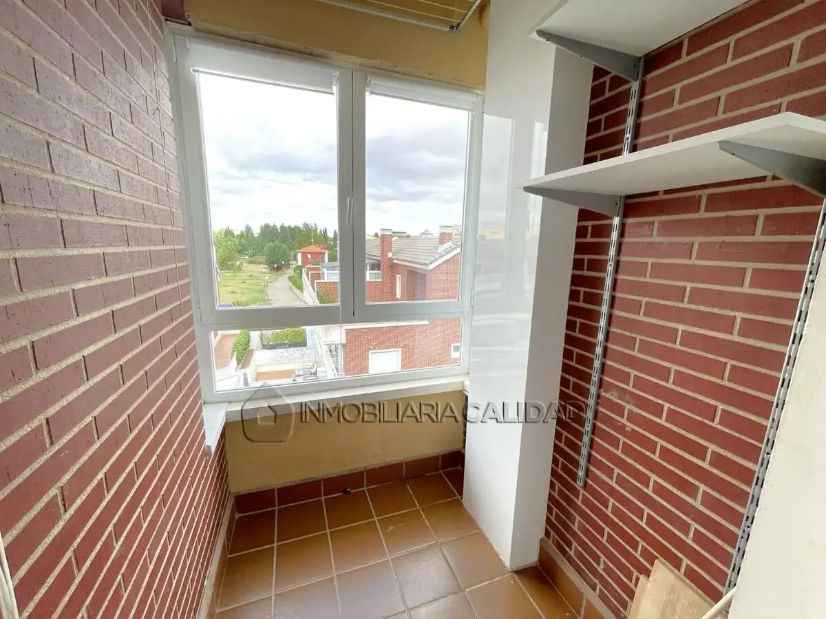Terrasse von Wohnung zur Miete in Burgos mit Heizung, Terrasse und Abstellraum
