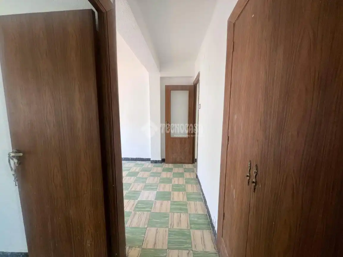 Flat for sale in Zaragoza  with Balcony