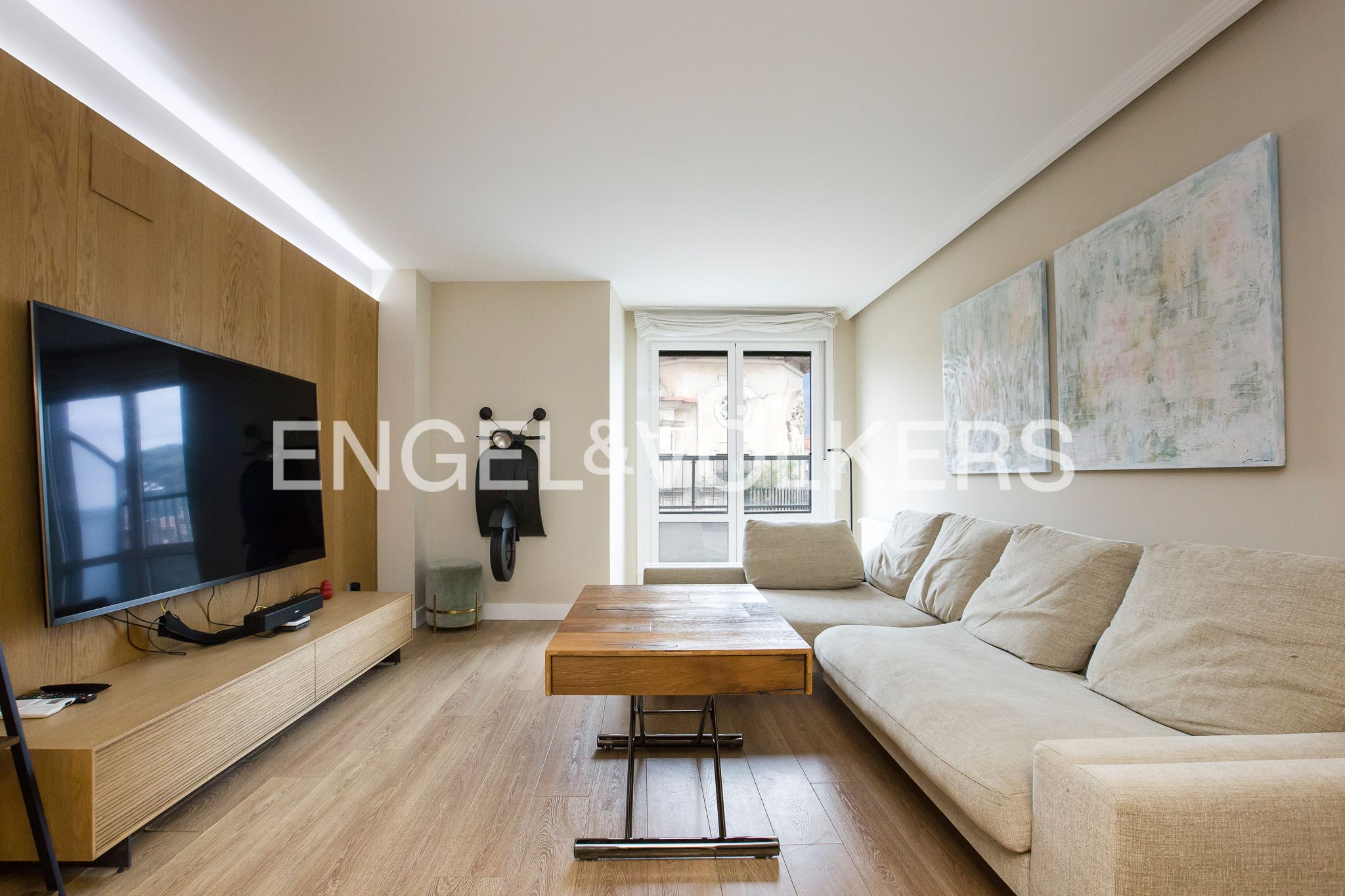 Living room of Apartment to rent in Bilbao   with Air Conditioner, Heating and Parquet flooring