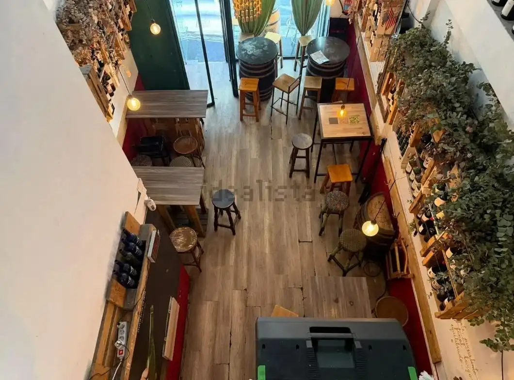 Local comercial en traspàs a Centro