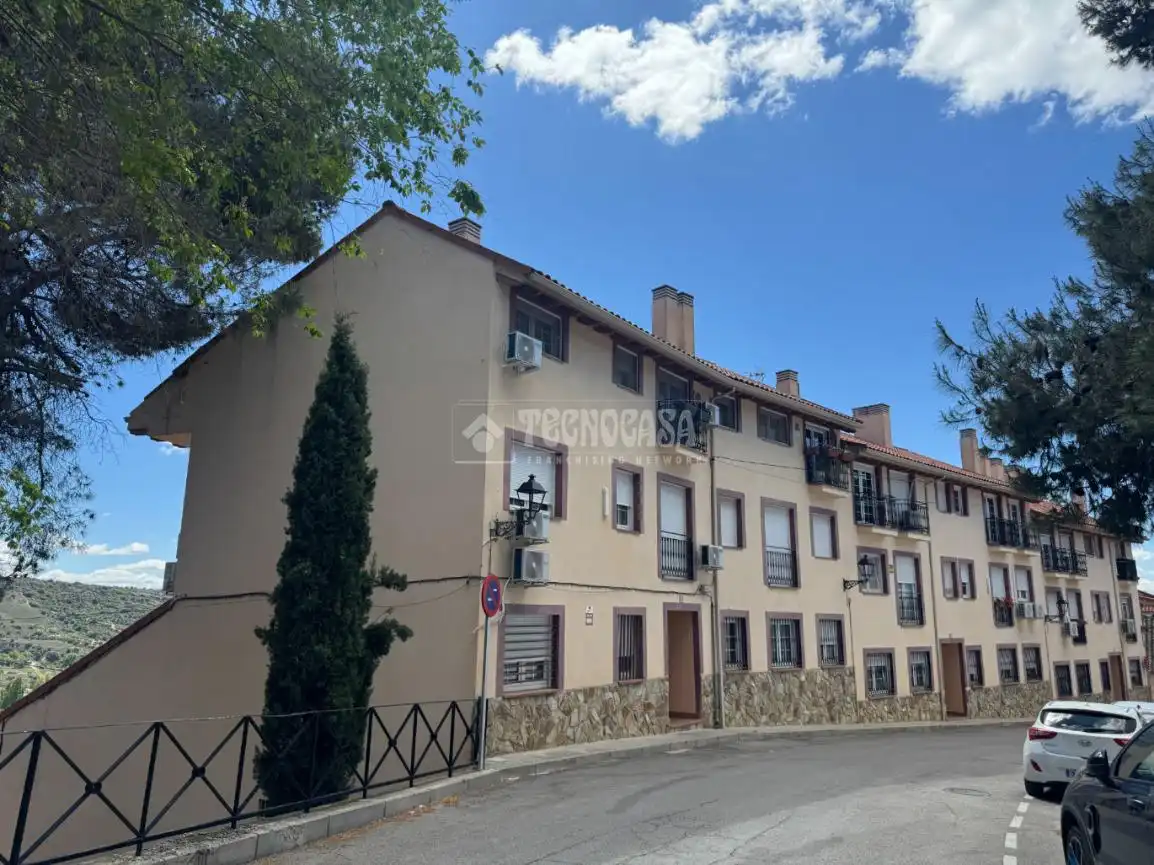 Vista exterior de Pis en venda en Valdilecha amb Aire condicionat, Calefacció i Balcó