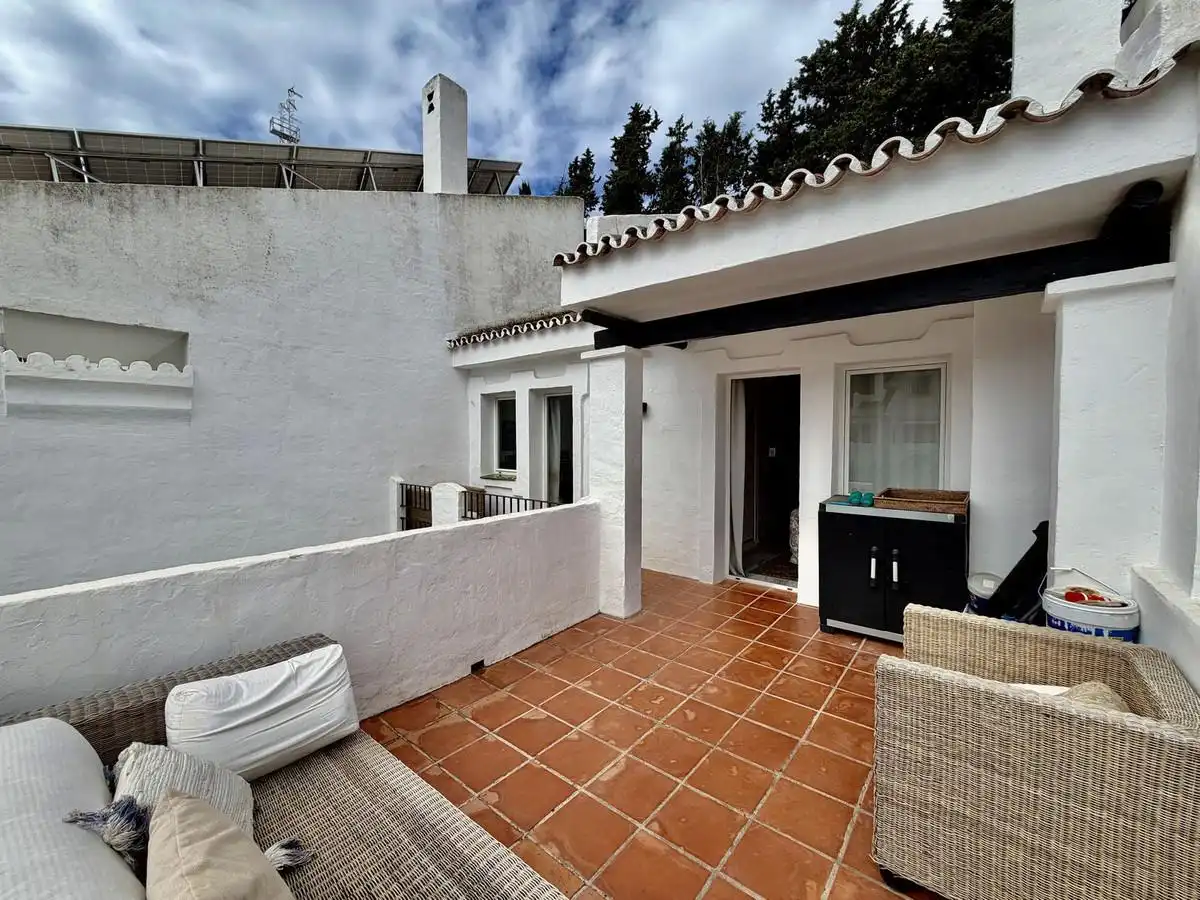 Terrassa de Casa adosada en venda en Marbella amb Aire condicionat, Jardí privat i Terrassa