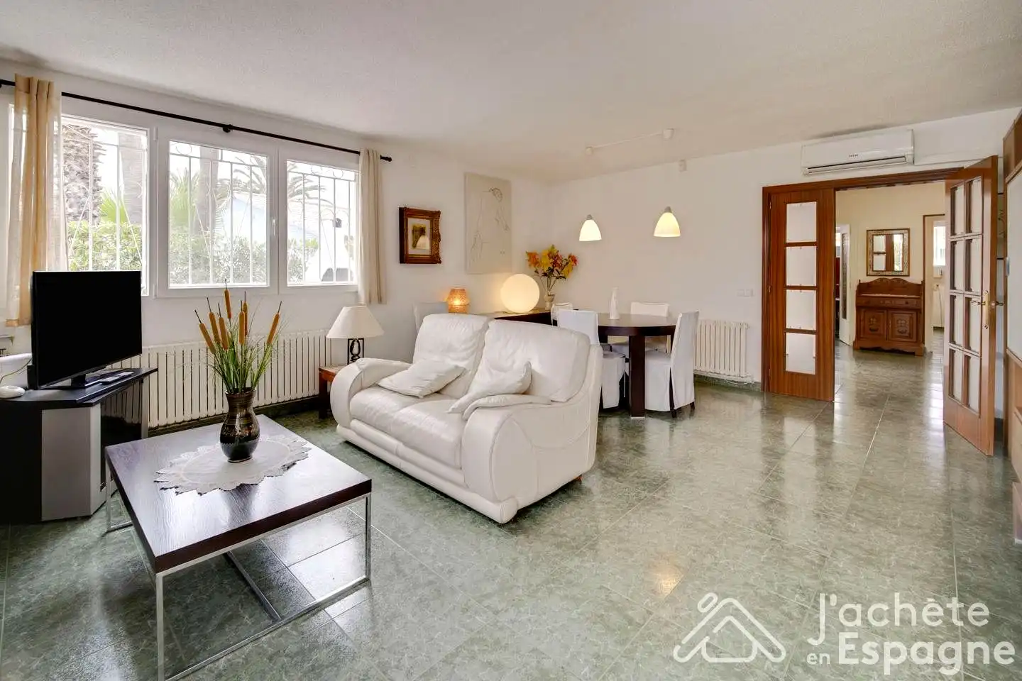 Sala d'estar de Casa o xalet en venda en Vinaròs amb Aire condicionat, Calefacció i Jardí privat