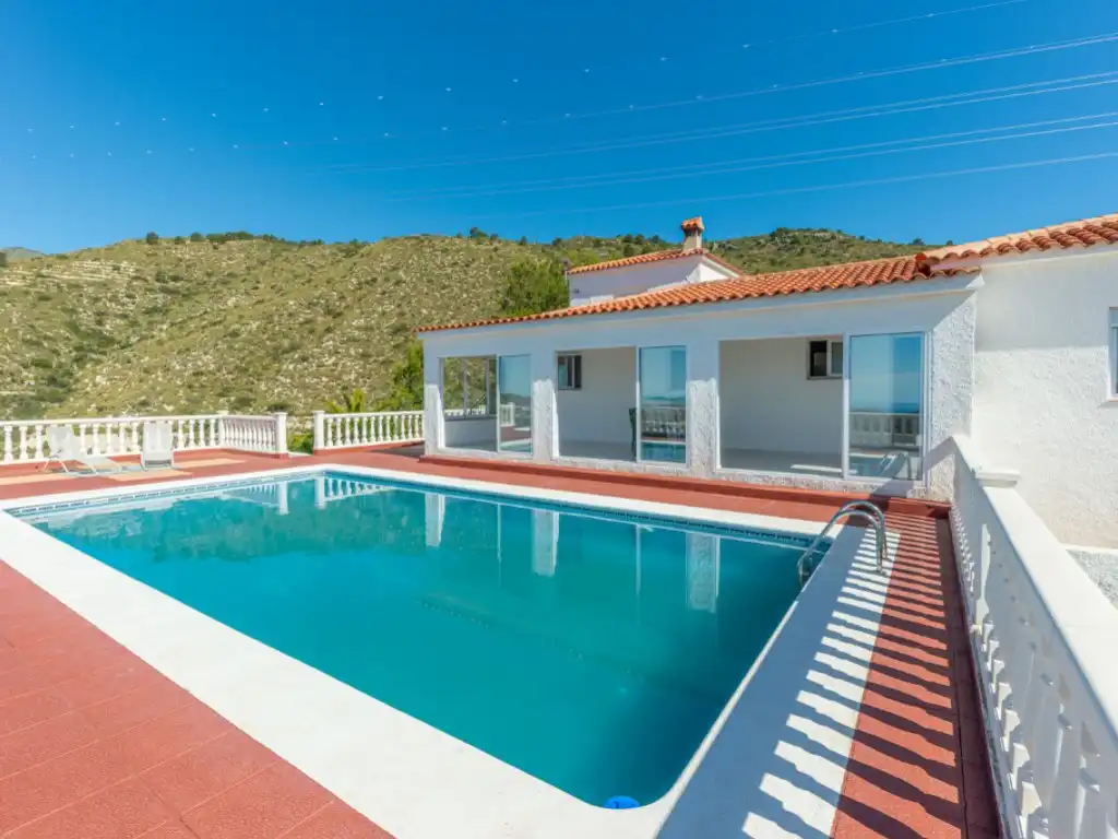 Piscina de Casa o xalet en venda en Aigües amb Terrassa, Piscina i Forn