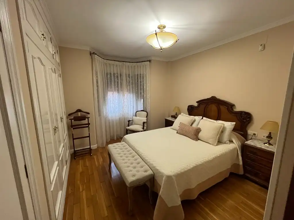 Habitación de Casa o chalet en venta en Albacete con Aire acondicionado, Calefacción y Jardín privado