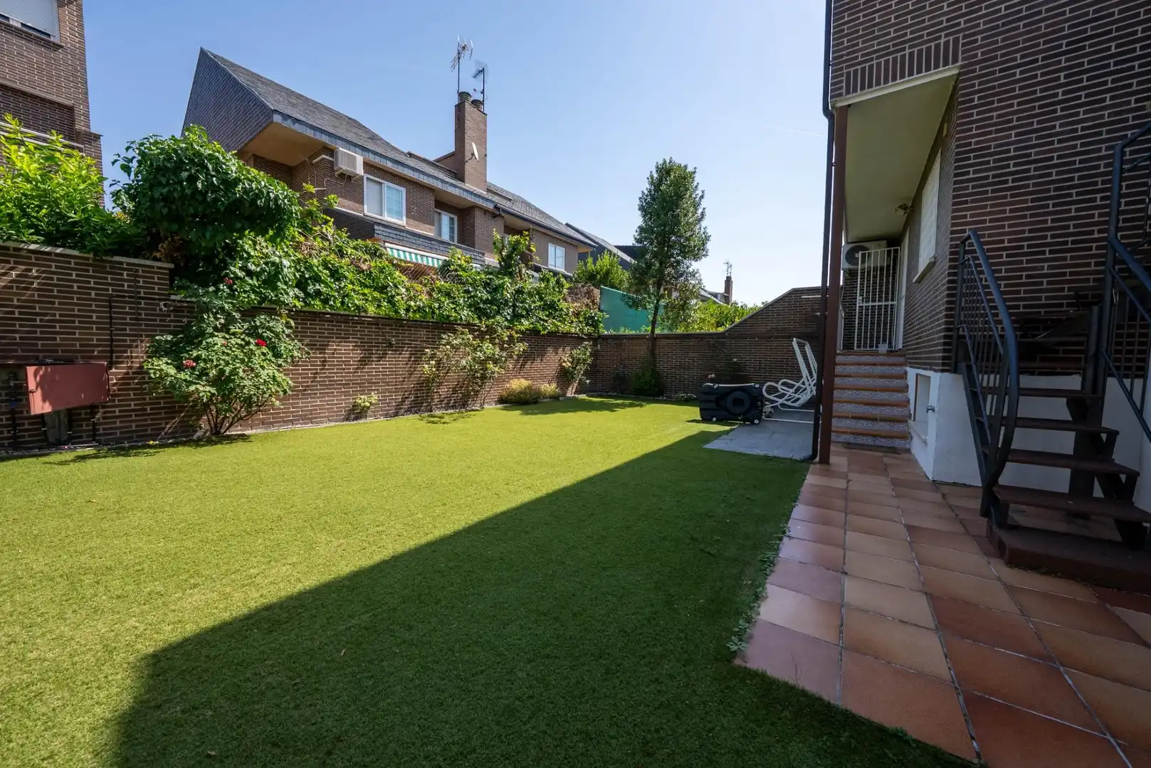 Jardín de Casa adosada en venta en Leganés con Aire acondicionado, Calefacción y Jardín privado