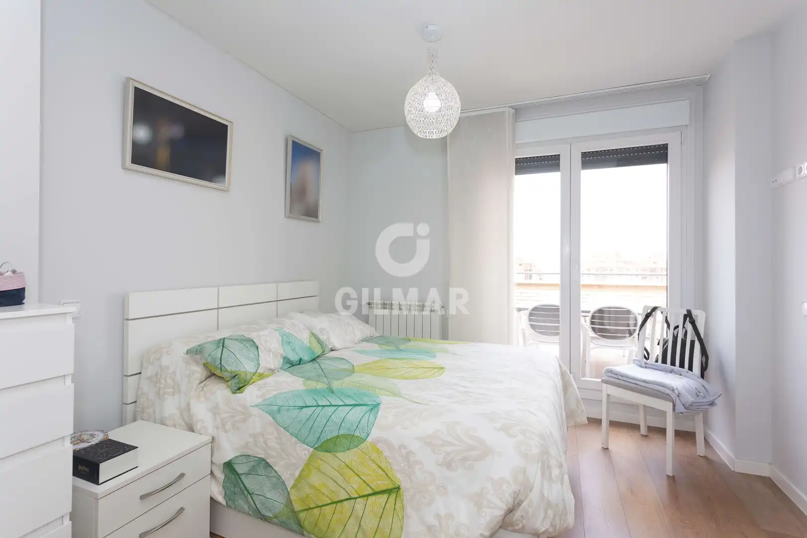 Schlafzimmer von Maisonette zum Verkauf in Madrid mit Heizung, Privatgarten und Abstellraum
