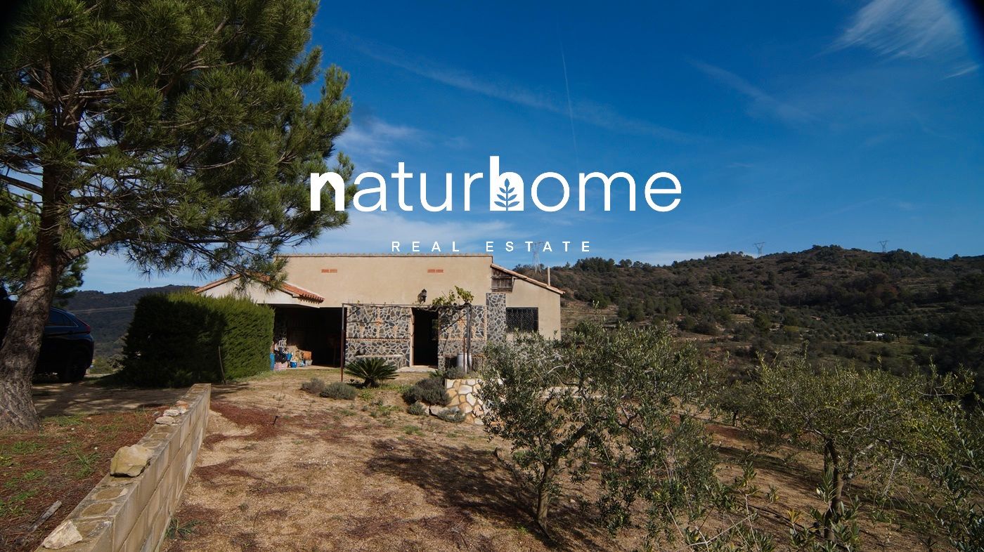 Finca rústica en venda en Falset amb Jardí privat