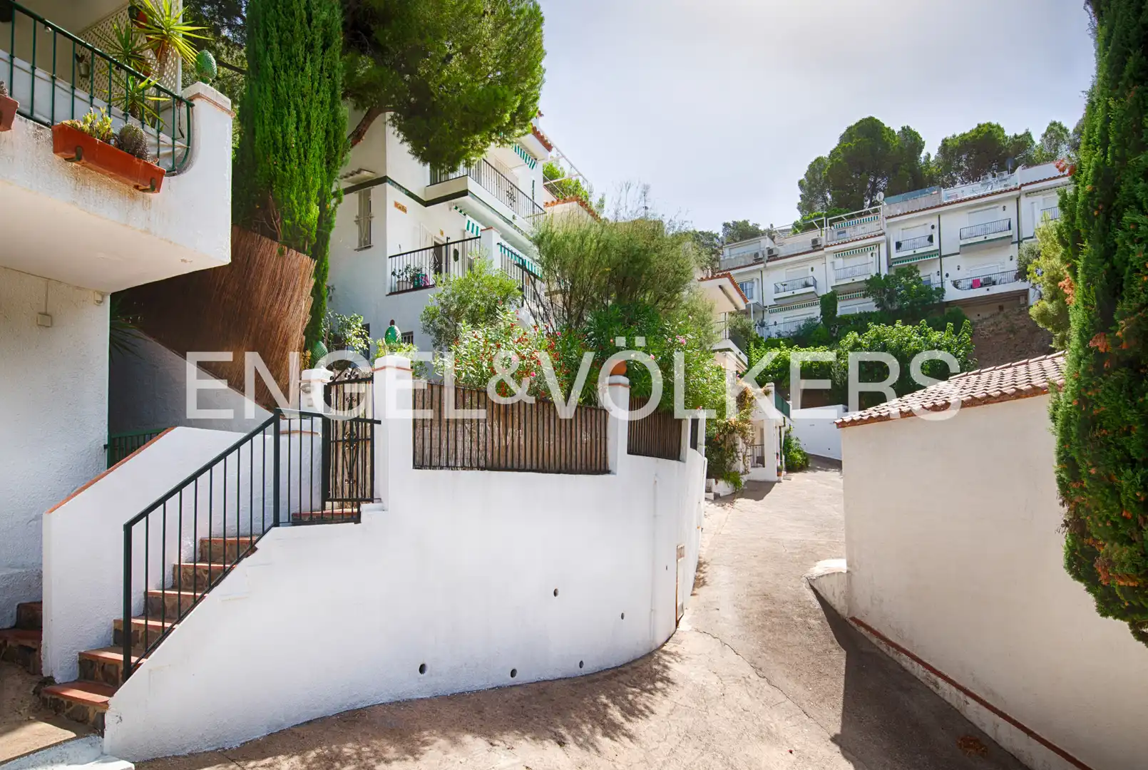 Vista exterior de Casa o chalet en venta en Roses con Jardín privado, Terraza y Amueblado