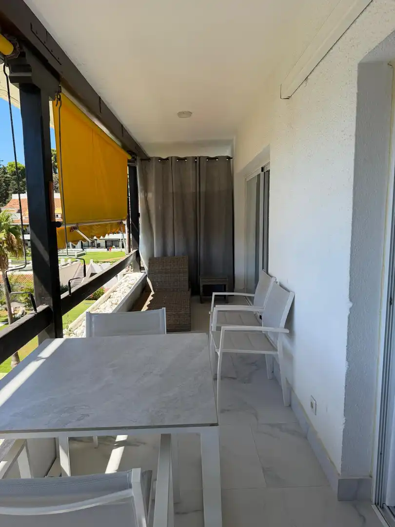 Terraza de Apartamento de alquiler en Marbella con Aire acondicionado, Terraza y Piscina