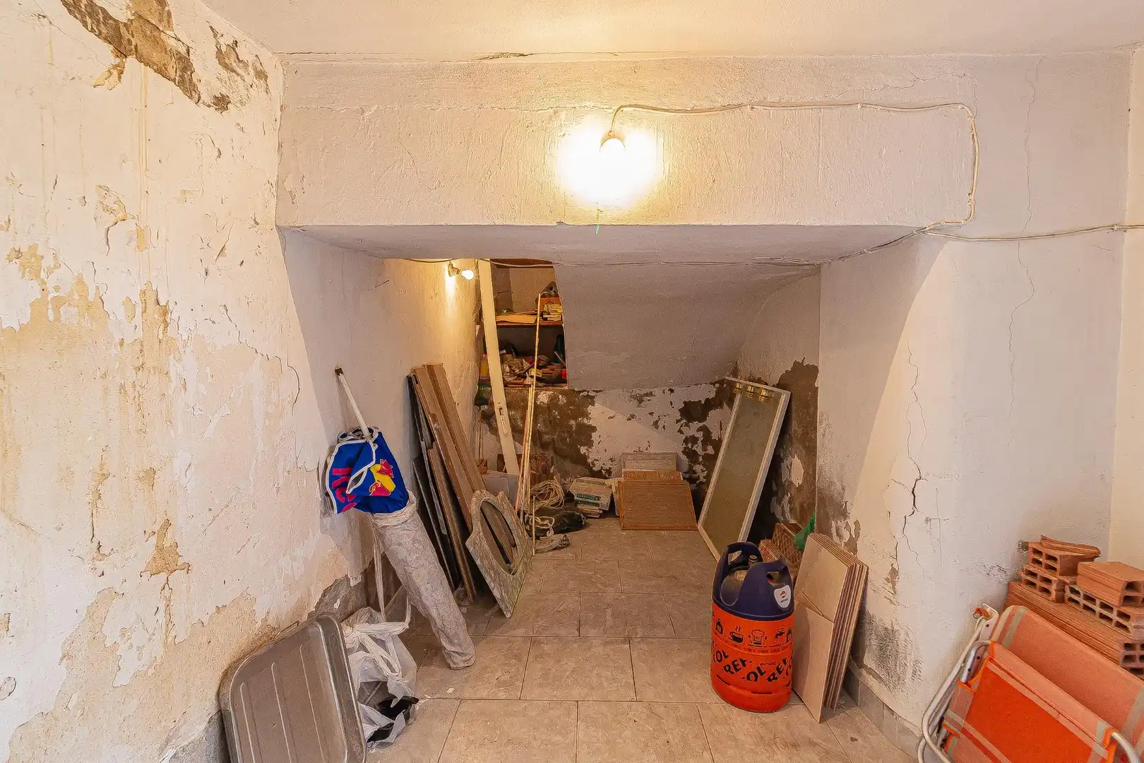 Einfamilien-Reihenhaus zum Verkauf in Cartagena mit Privatgarten, Abstellraum und Balkon