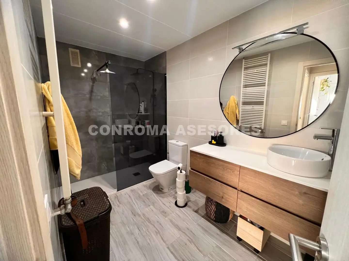 Badezimmer von Wohnung zum Verkauf in Malgrat de Mar mit Klimaanlage, Heizung und Terrasse