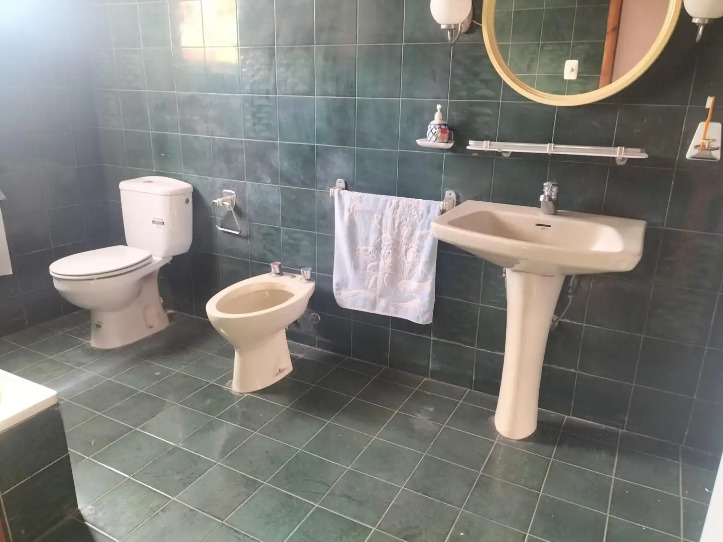 Badezimmer von Country house zum Verkauf in Navarrés mit Privatgarten, Terrasse und Balkon