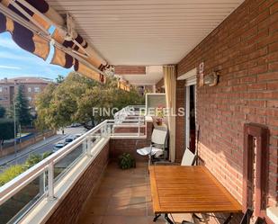 Exterior view of Flat to rent in Castelldefels  with Air Conditioner, Heating and Private garden