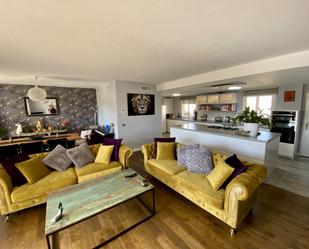 Sala d'estar de Apartament en venda en Mijas amb Aire condicionat i Terrassa
