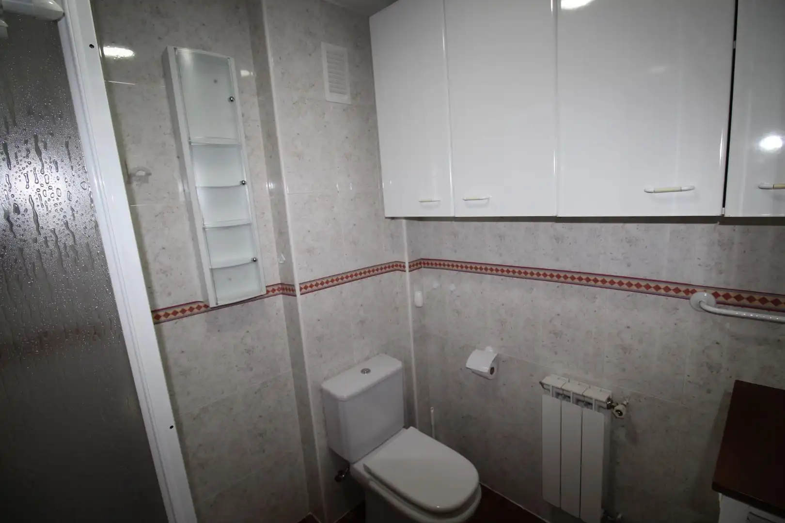 Baño de Piso en venta en Puertollano con Aire acondicionado, Calefacción y Amueblado
