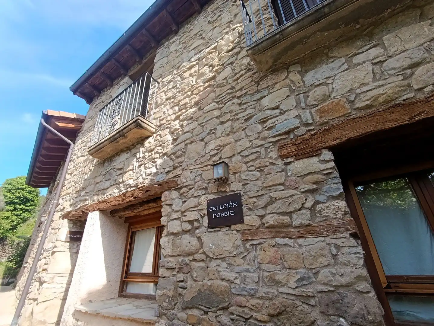 Vista exterior de Casa o xalet en venda en Graus amb Calefacció, Jardí privat i Terrassa