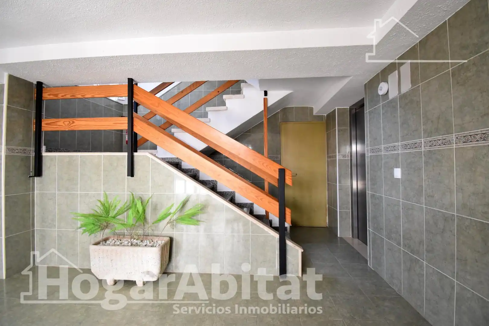 Flat for sale in Miramar  with Air Conditioner, Terrace and Balcony