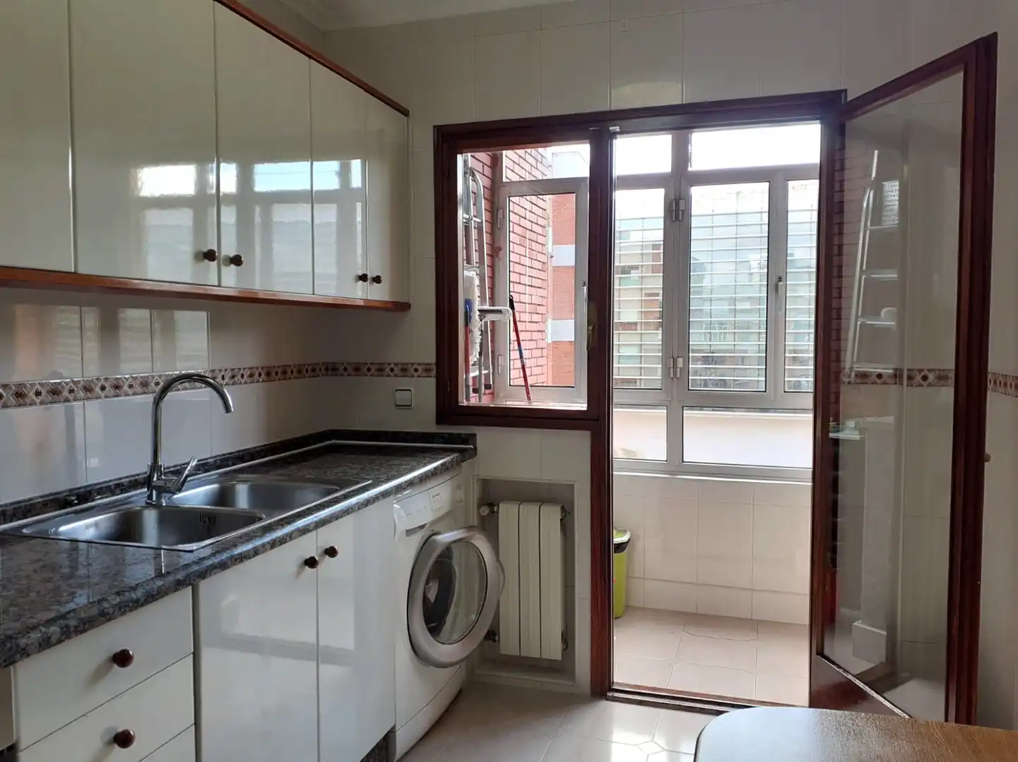 Kitchen of Flat for rent in Oviedo   with Heating, Parquet flooring and Terrace