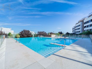 Appartement avec piscine à vendre à Calle Peñalara 1