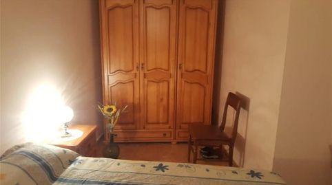 Foto 2 de Casa adosada en venta en Valdeverdeja, Toledo
