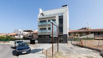 Vista exterior de Pis en venda en Armilla amb Calefacció i Terrassa