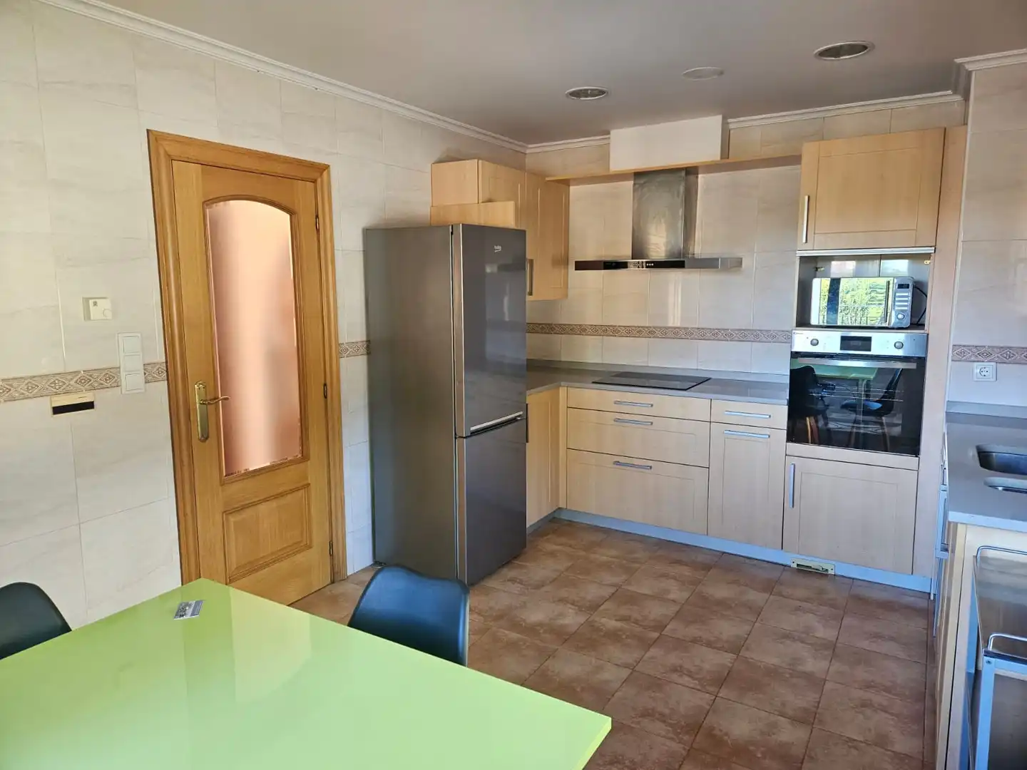 Küche von Einfamilien-Reihenhaus zum Verkauf in Aia mit Heizung, Privatgarten und Terrasse