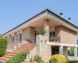 Exterior view of House or chalet for sale in Girona Capital  with Air Conditioner, Heating and Private garden