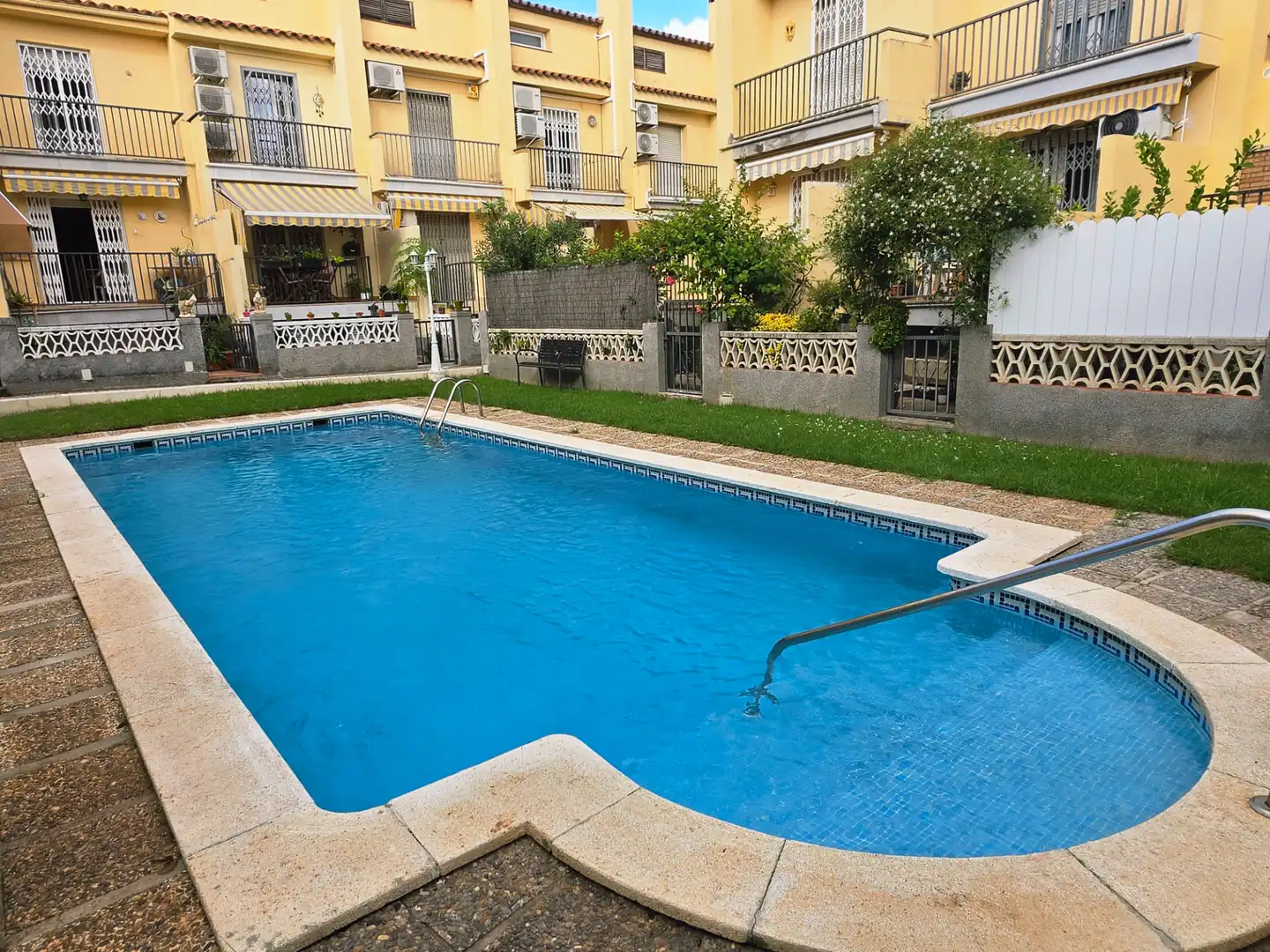 Adosado con piscina en venta en Carrer de la Llaberia, imagen 2
