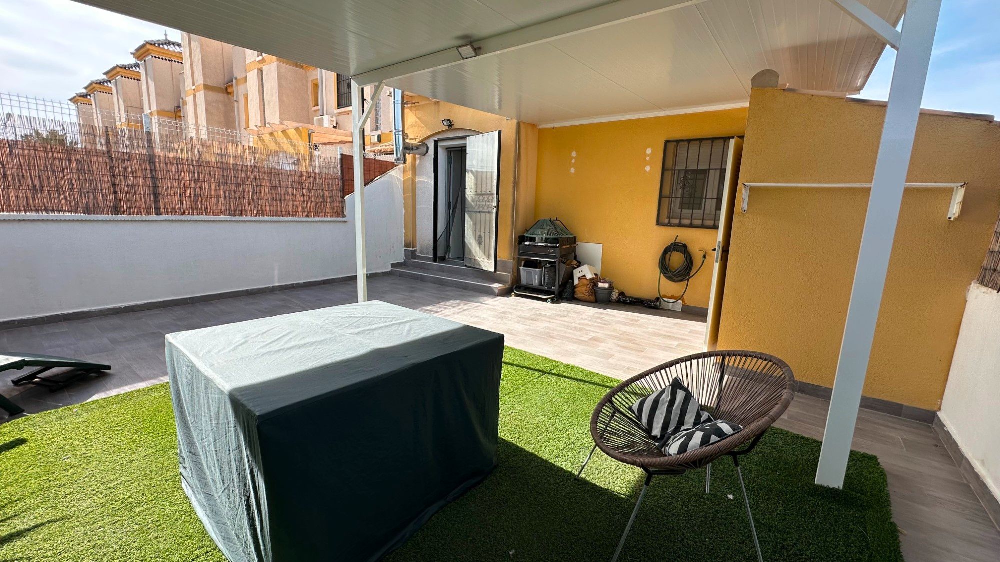 Terraza de Casa o chalet en venta en Guardamar del Segura con Aire acondicionado, Jardín privado y Terraza