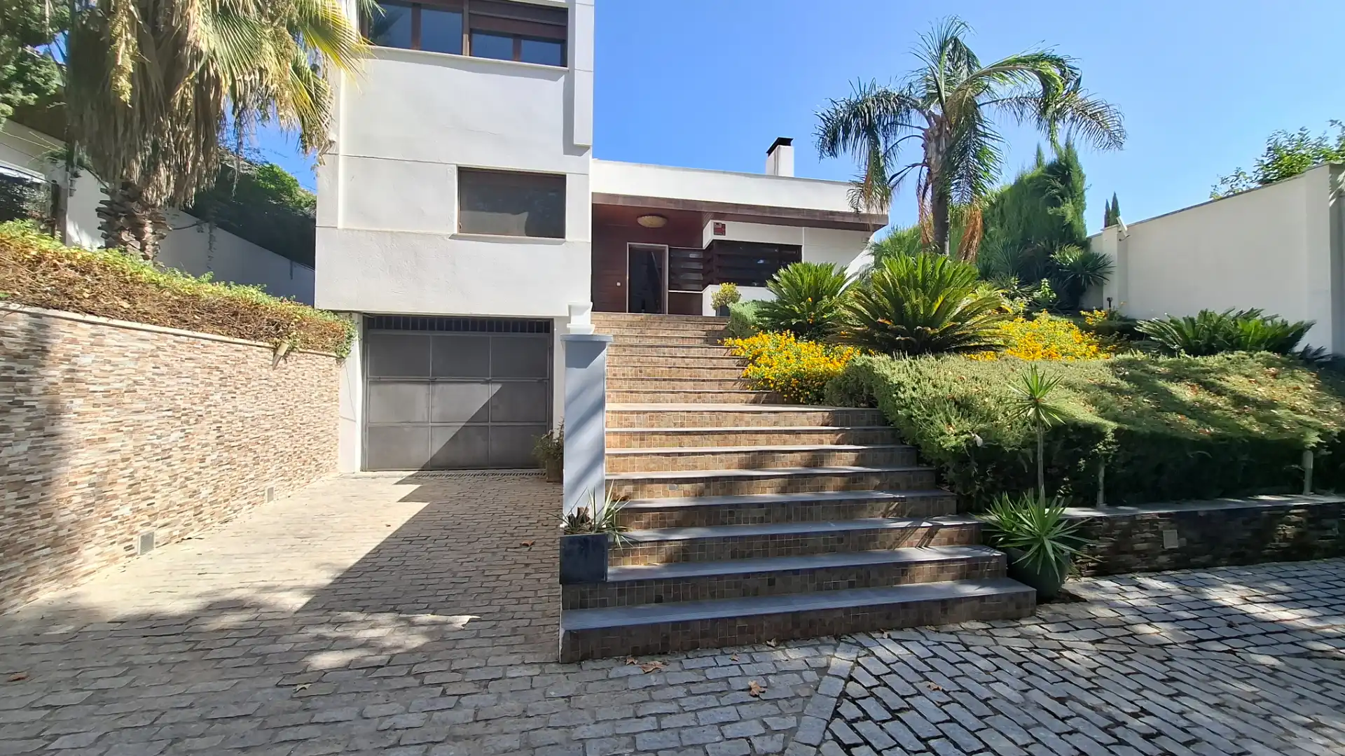 Vista exterior de Casa o xalet de lloguer en Córdoba amb Aire condicionat, Calefacció i Jardí privat